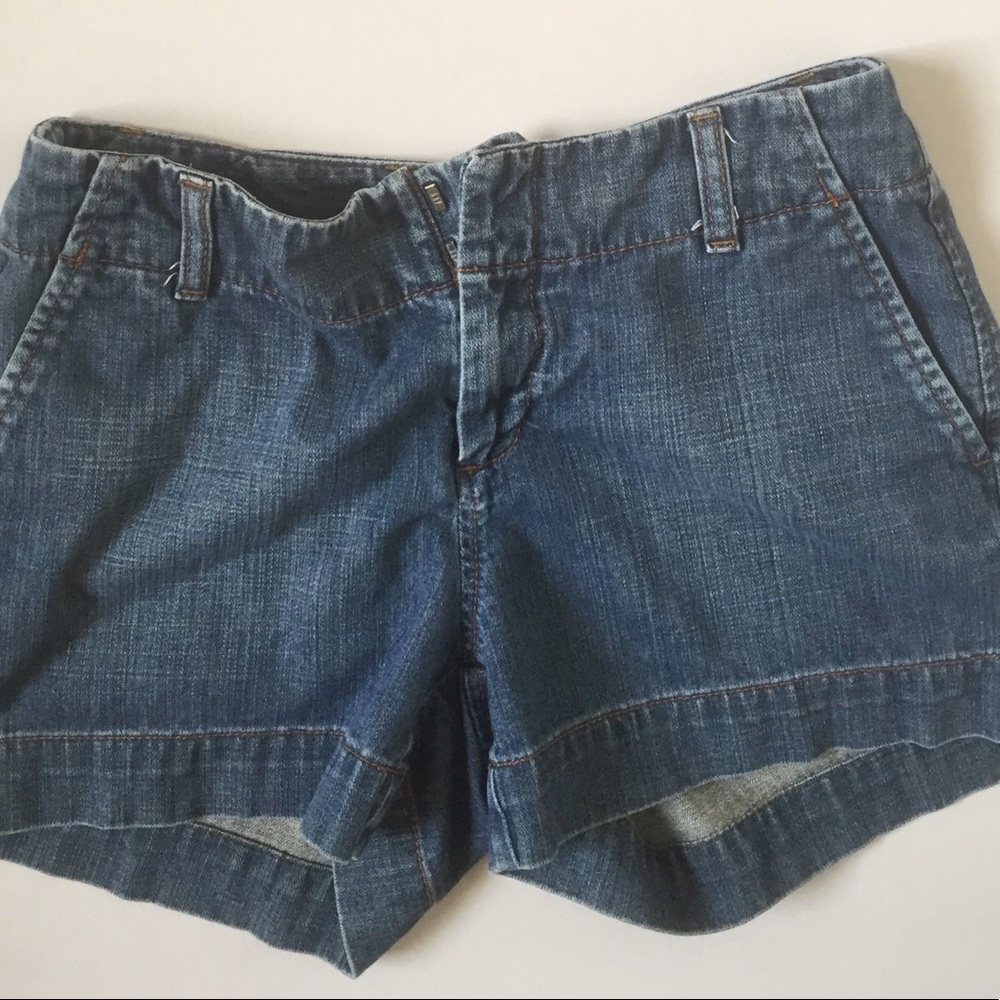 Original Gap 3” Jean Shorts Size 2
